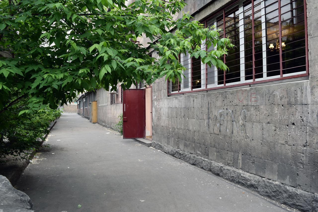 Sleep Studio Hostel Erevan Exterior foto